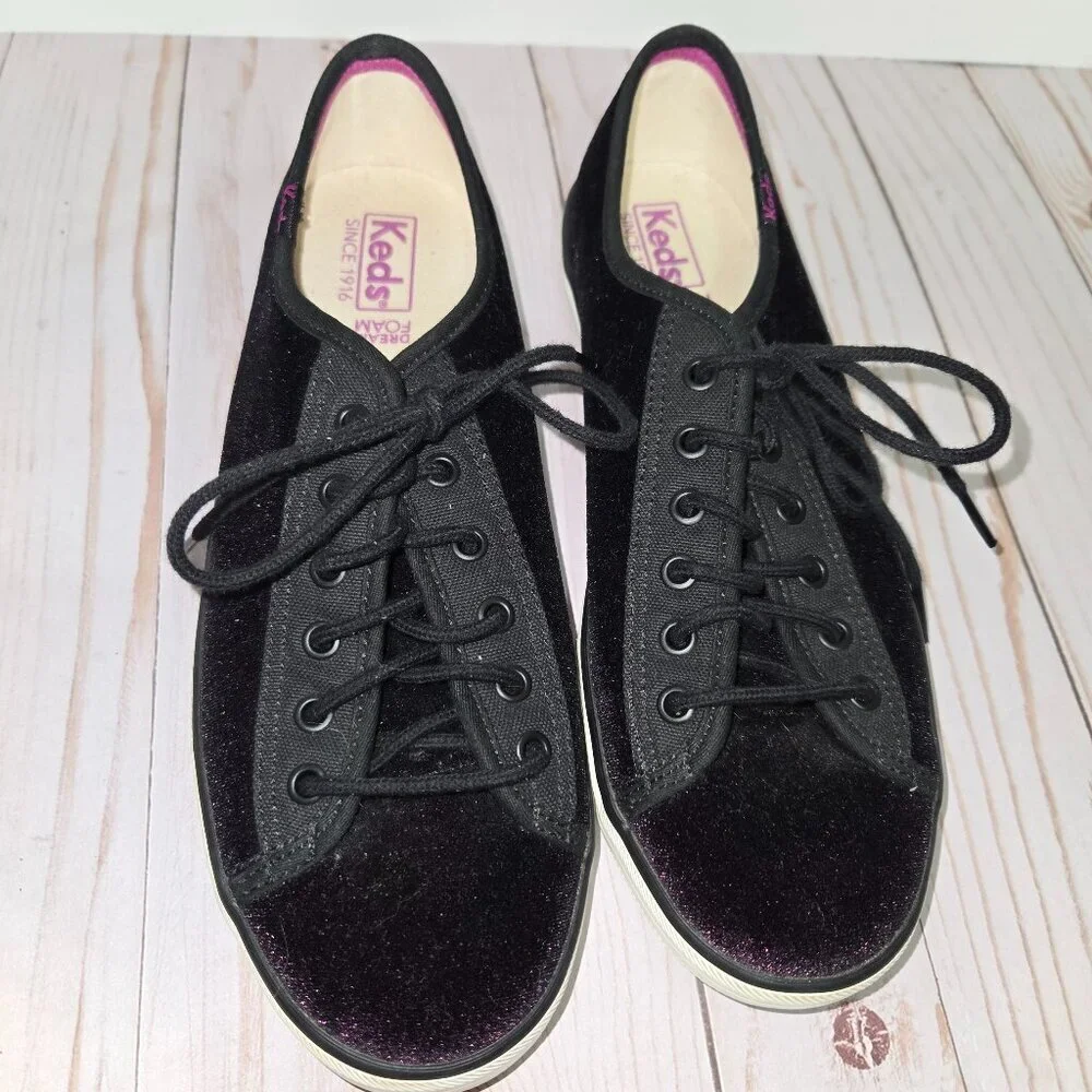 Keds Kickstart Purple Velvet Sneakers Women’s Size 8 Lace Up Low Top